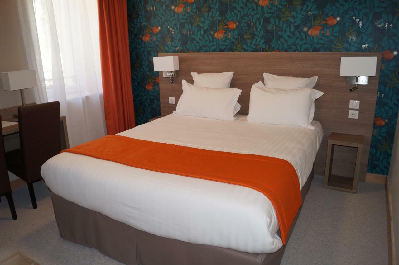 Hotel Du Rhone 塞塞尔 外观 照片