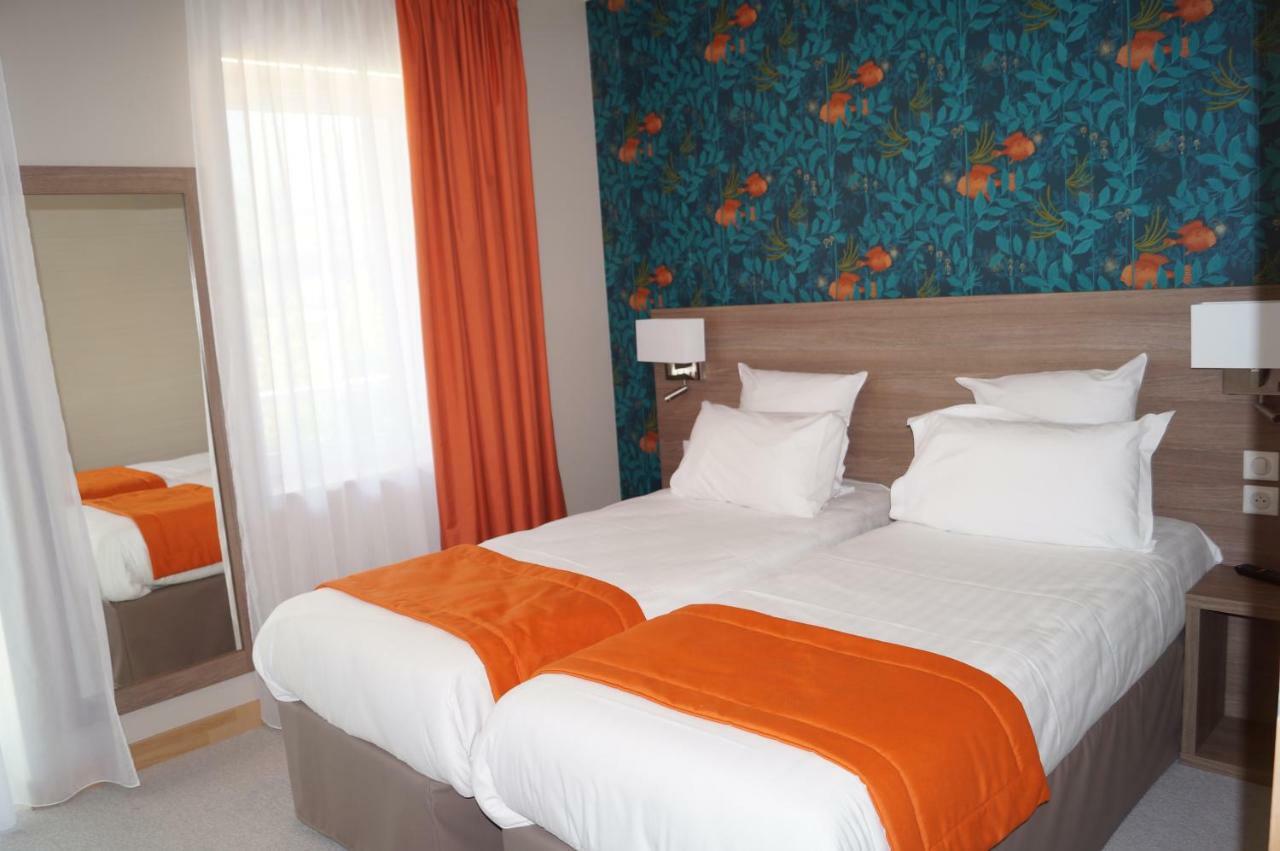 Hotel Du Rhone 塞塞尔 外观 照片